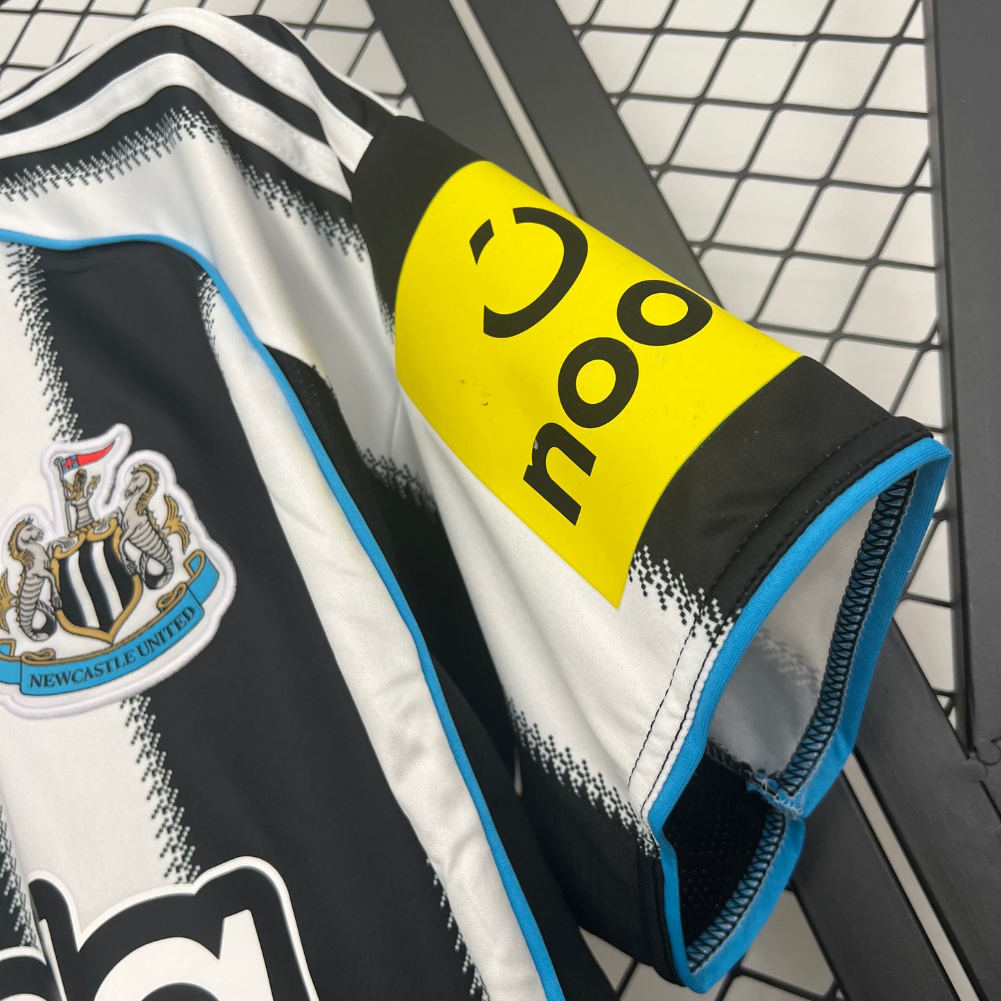 Newcastle 1ª Equipación 25/26