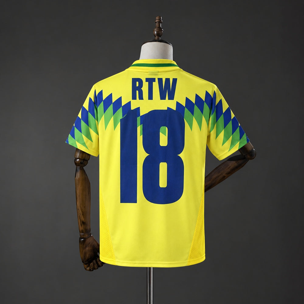 Camiseta Retro Corteiz x Brasil 1995