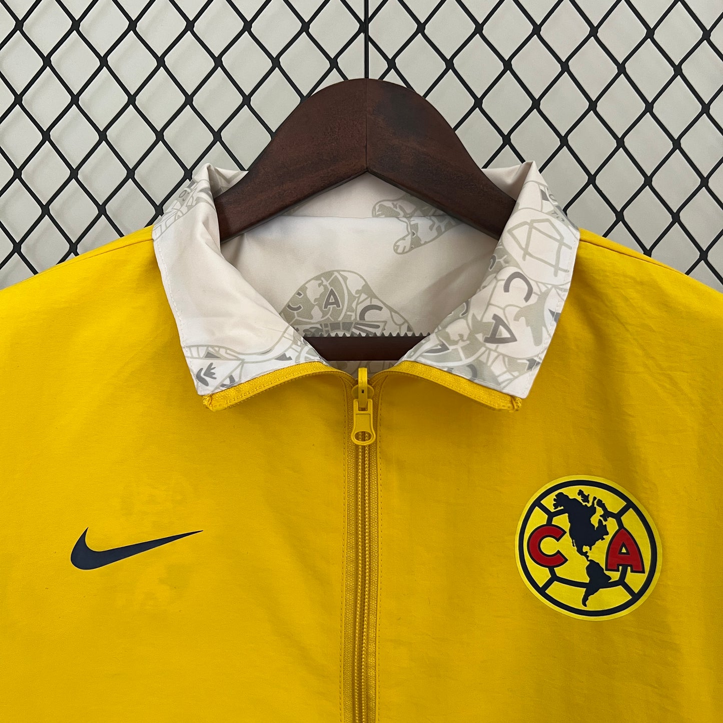 Chaqueta Reversible Club America
