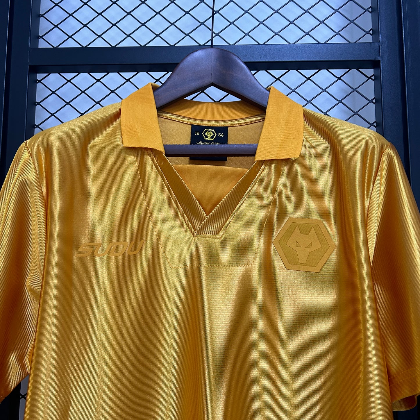 Wolves 75th Special Edition