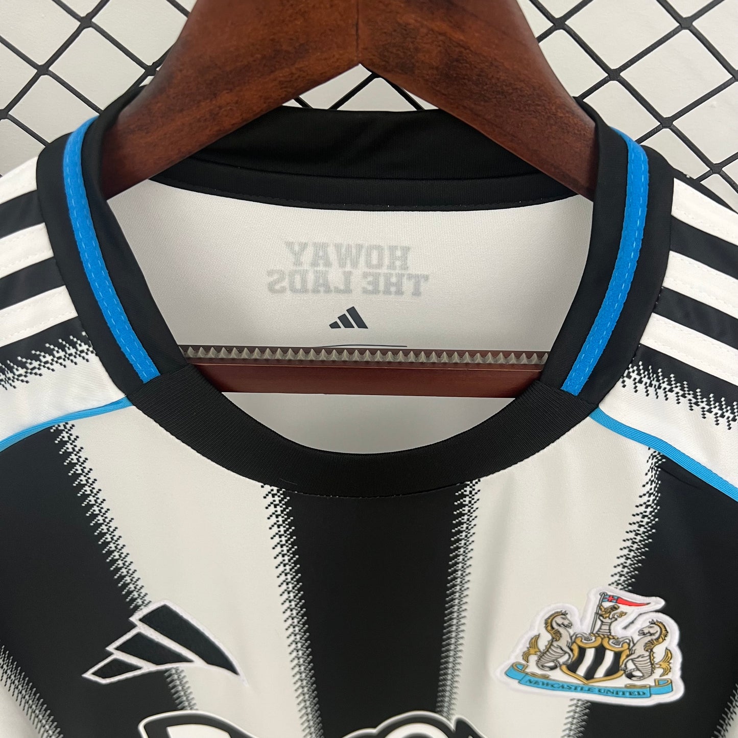 Newcastle 1ª Equipación 25/26