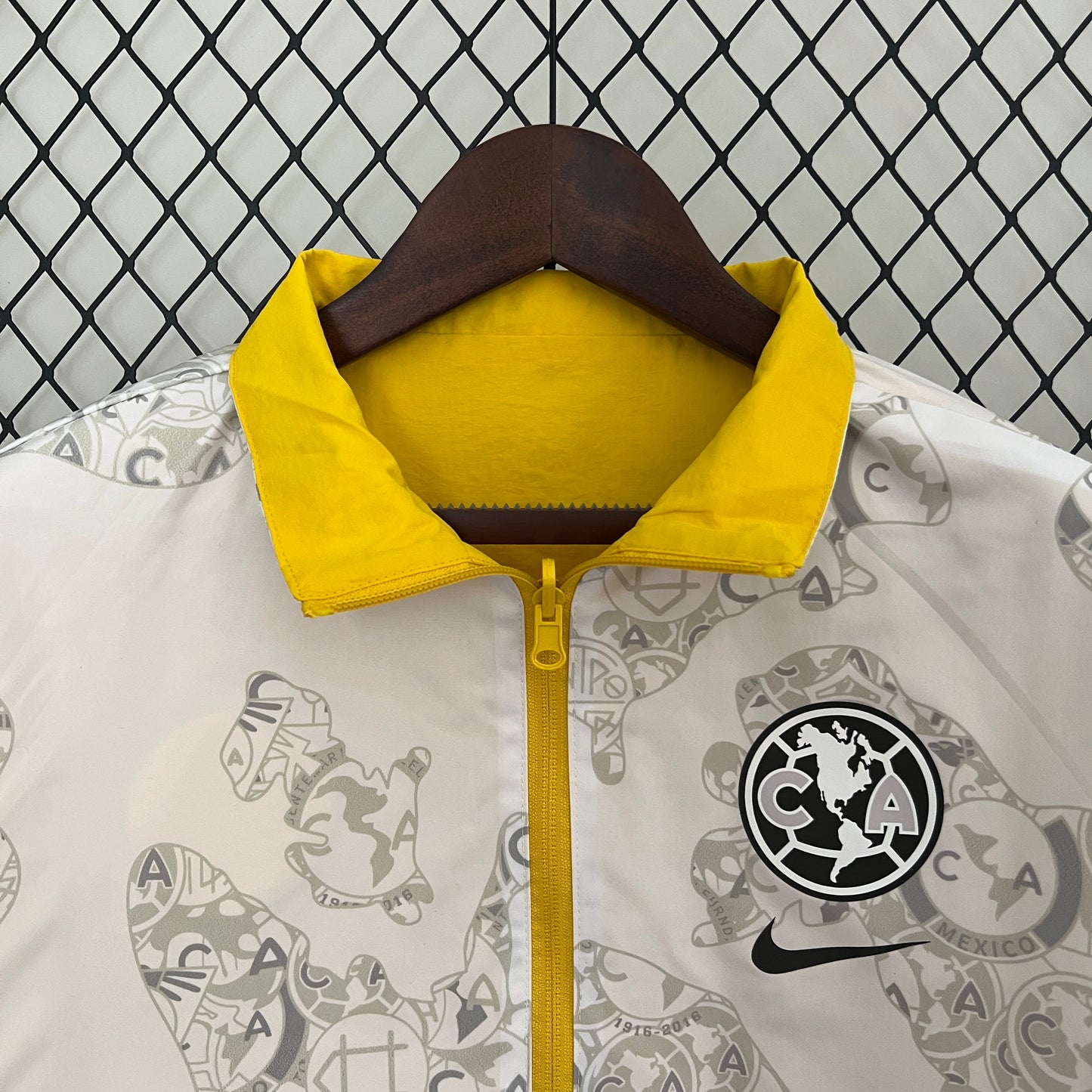 Chaqueta Reversible Club America