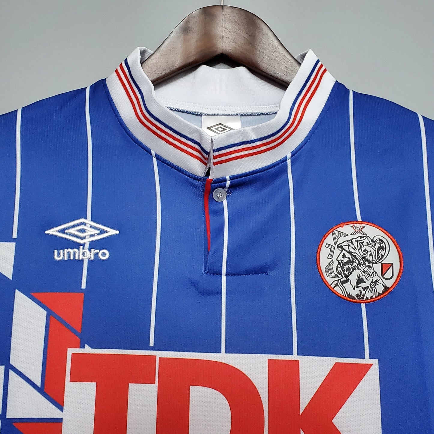Ajax 1990