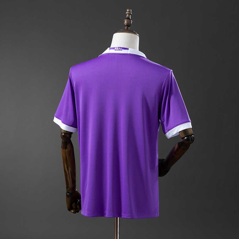 Camiseta retro Real Madrid morada 2016/17