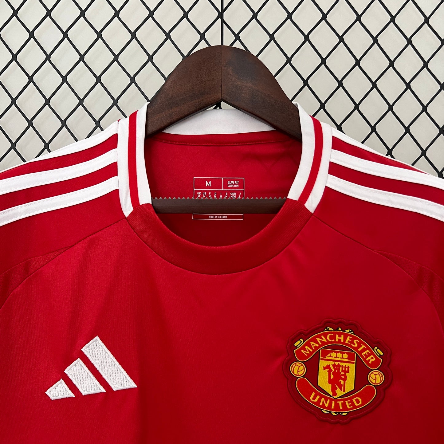 Manchester United 1ª Equipación  24/25