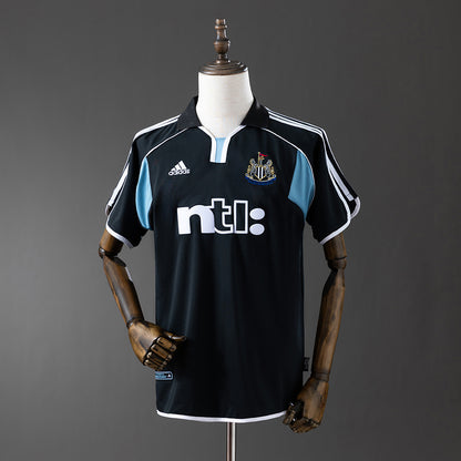 Newcastle 00/01