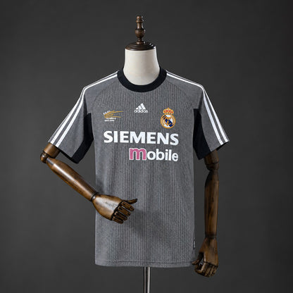 Camiseta Retro Real Madrid 02/03