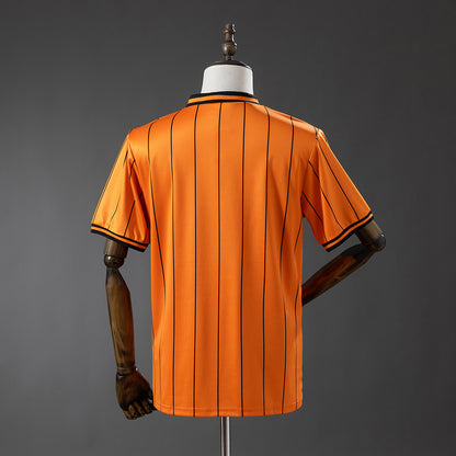 Wolves 85/86