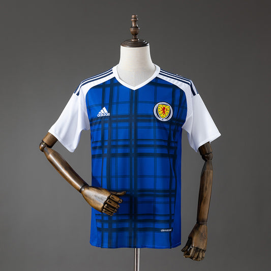 Escocia 16/17