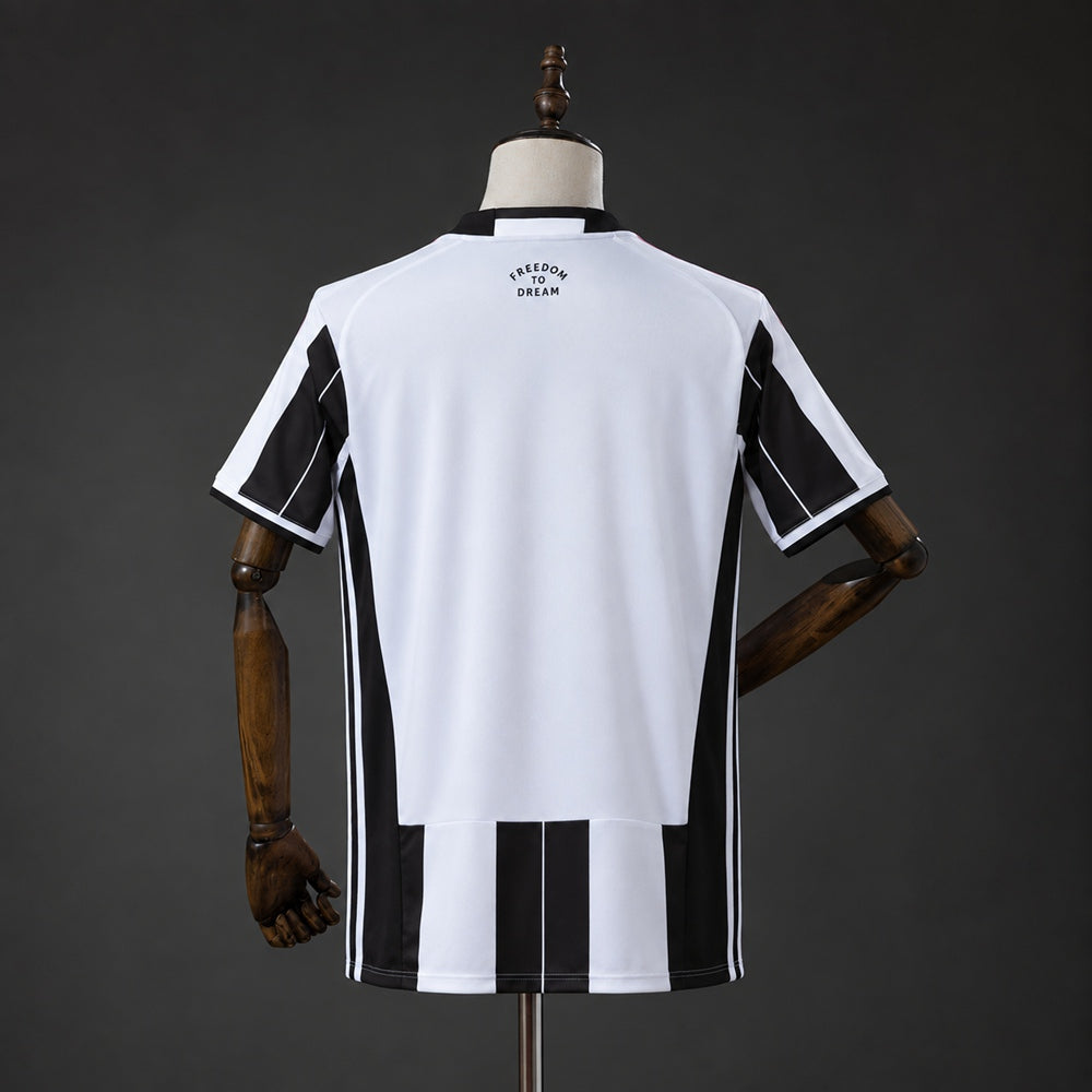 Camiseta Retro Juventus 16/17