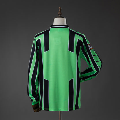 Wolfsburgo 99/00