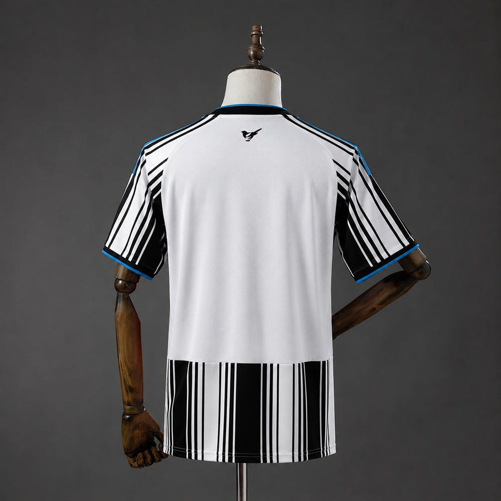 Newcastle 1ª Equipación