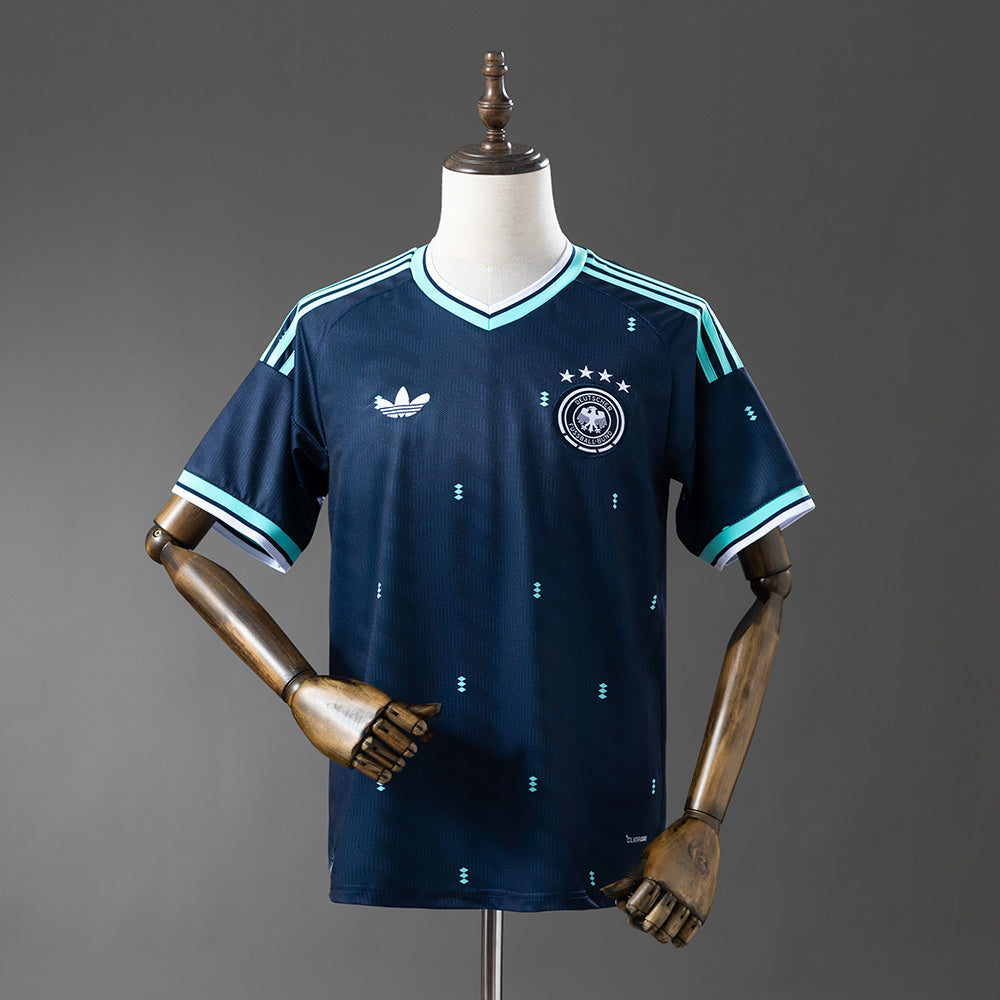Alemania 2ª Equipación